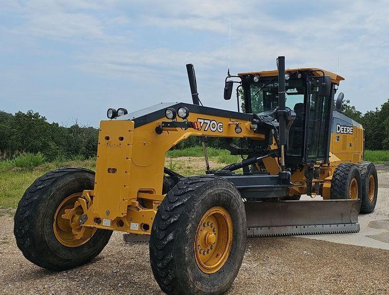 2015 John Deere 770G